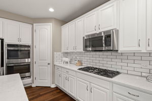 Kitchen 4
