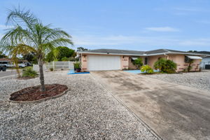 Front Exterior3
