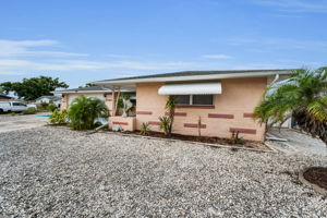 Front Exterior6