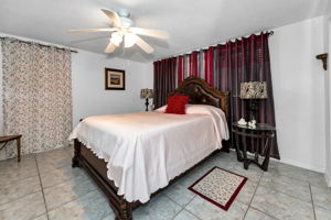 Primary Bedroom1a