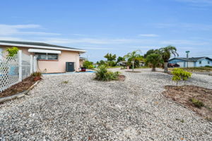 Side Exterior2