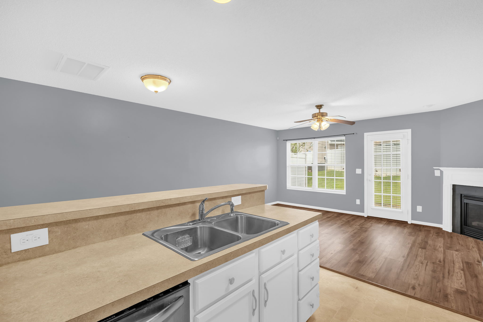 7735 Oliver Park Dr-15