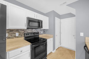 7735 Oliver Park Dr-14