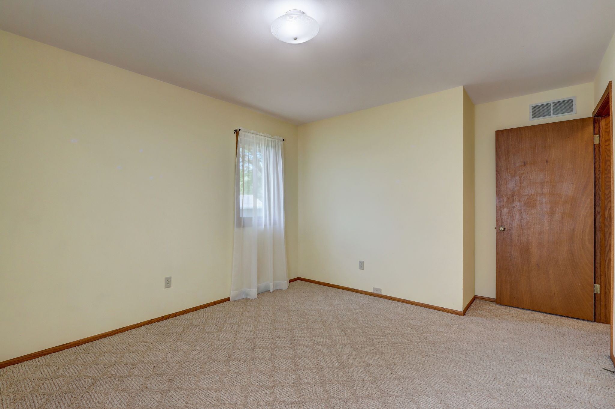 W Winston Way-031
