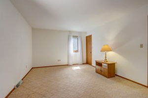 W Winston Way-026