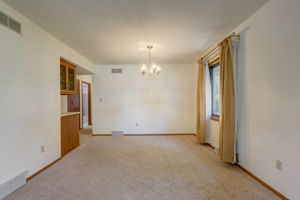 W Winston Way-014