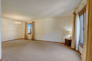 W Winston Way-010