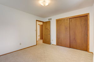 W Winston Way-037