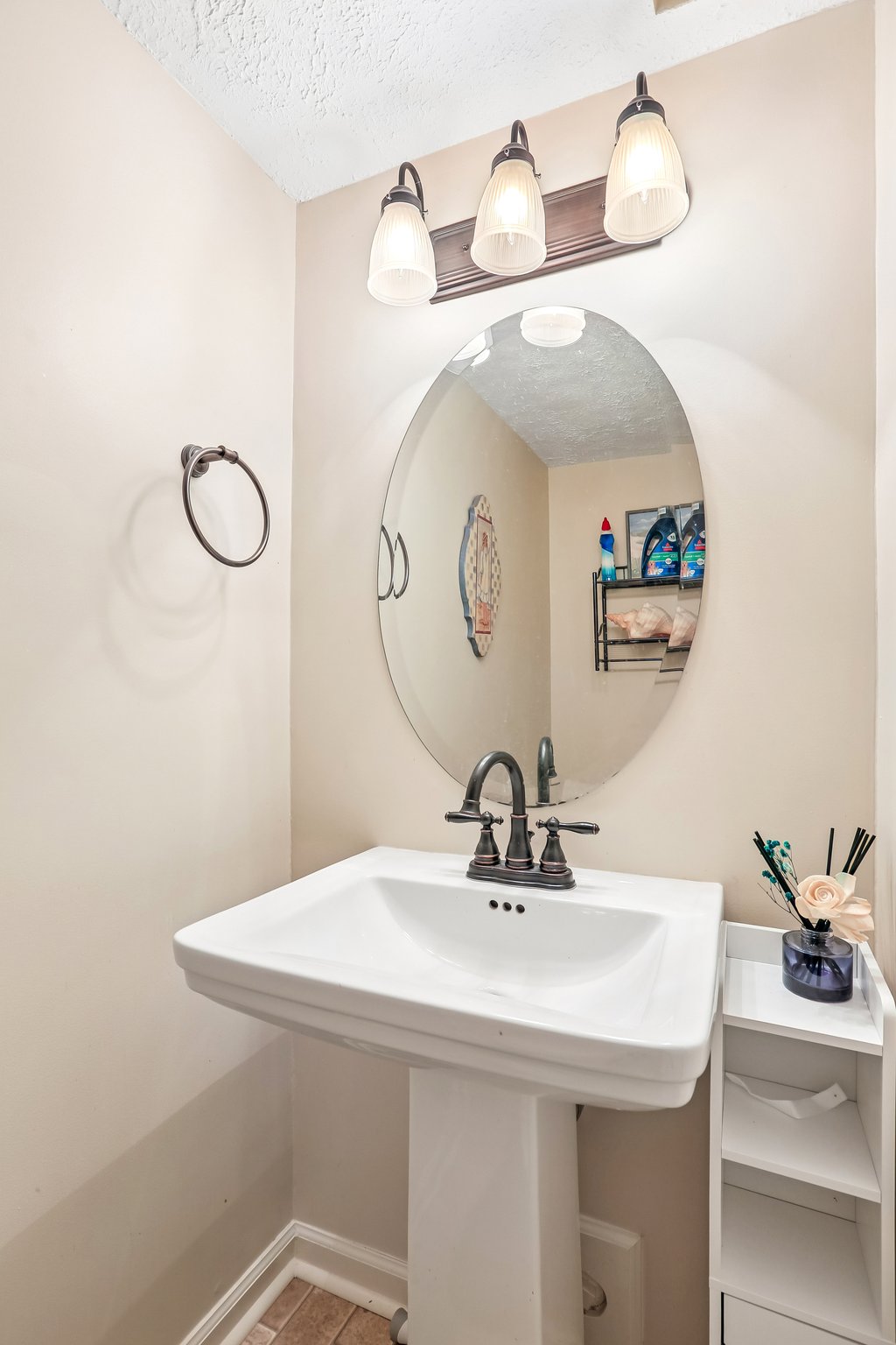 Patuxent Oak Ct-S2710-019.jpg