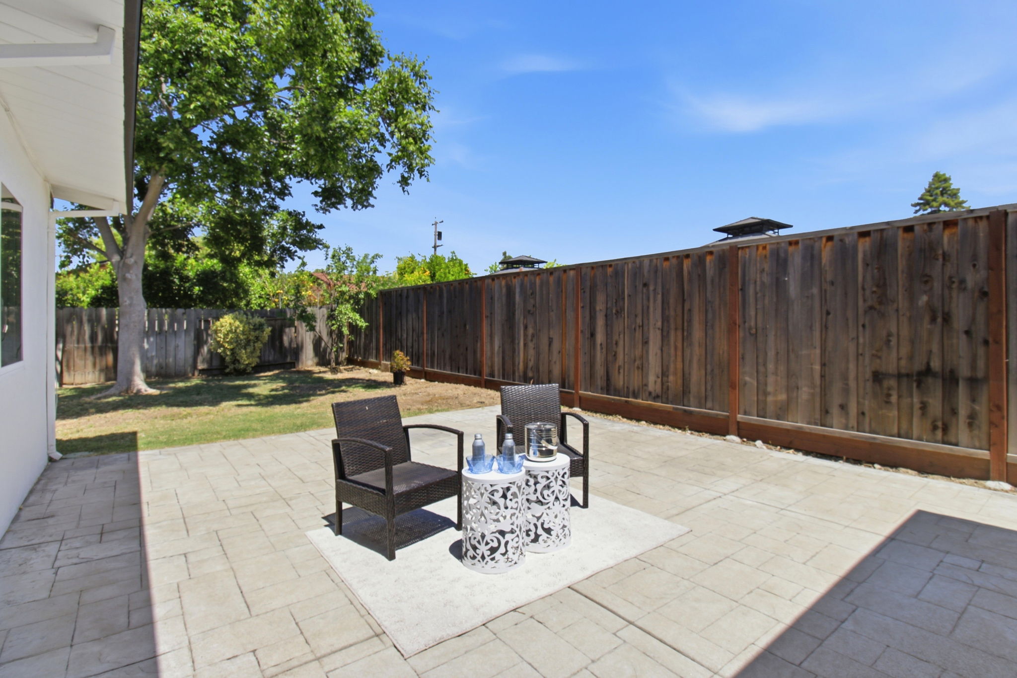 027_F8_774 Mariposa Ave