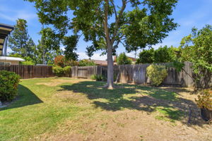 028_F8_774 Mariposa Ave