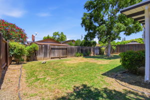 031_F8_774 Mariposa Ave