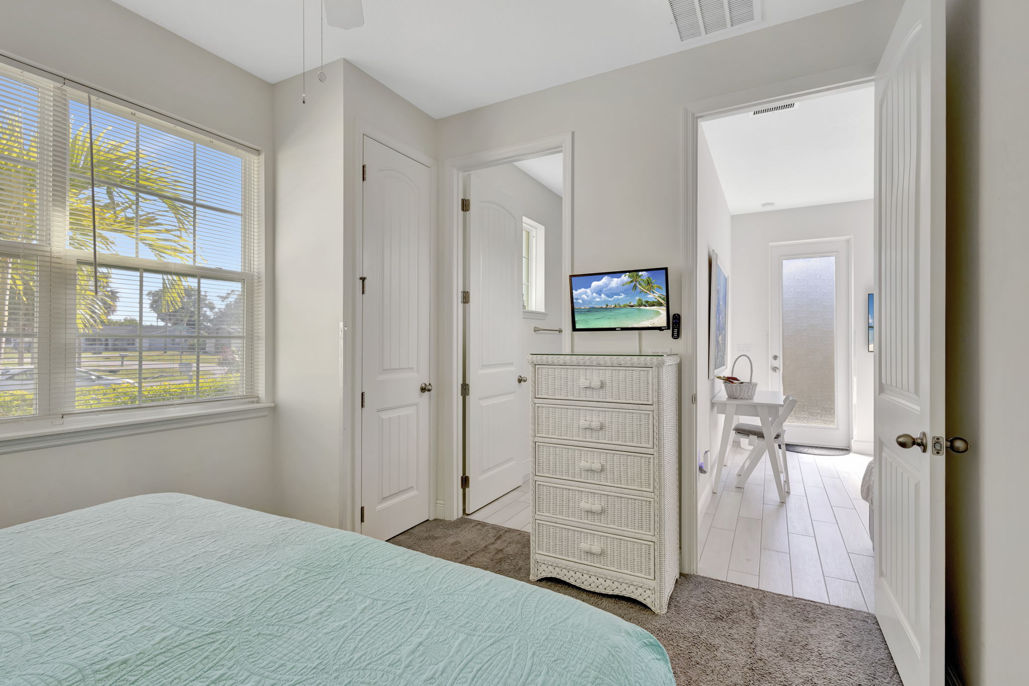 Ensuite Master Bedroom Doors