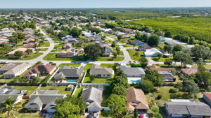 Conveniently located in PSL within minutes of Jensen Beach, Palm, City, and Stuart, FL
