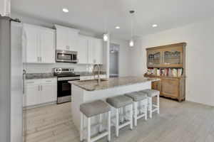 88 x 42 Granite Island