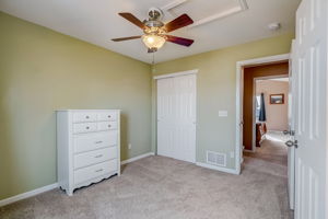 Manston Dr-038