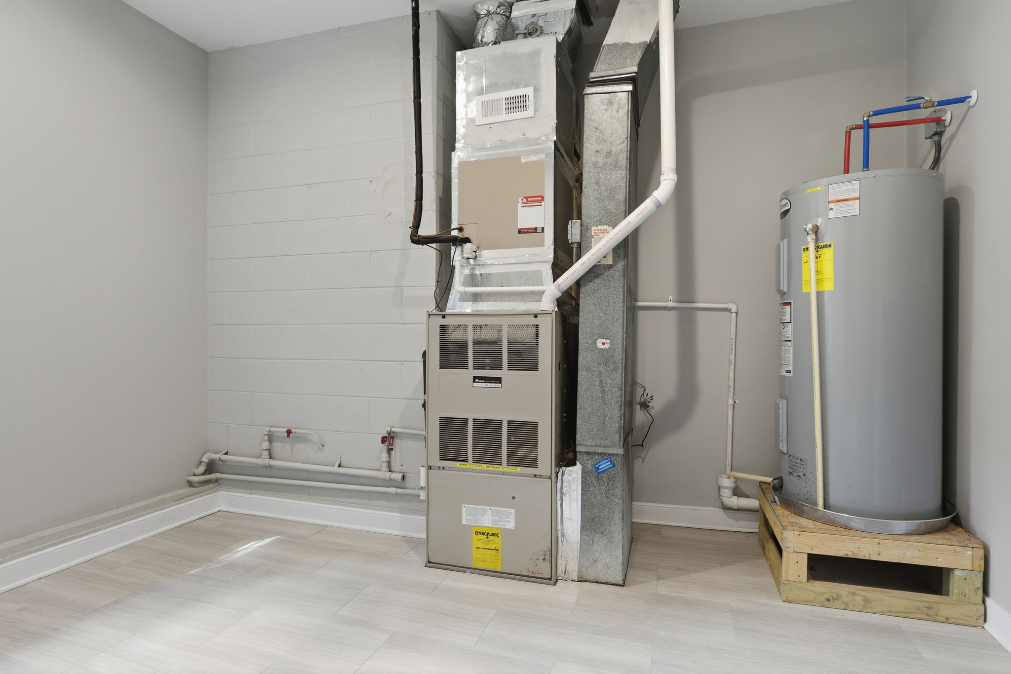 25-Utility Room