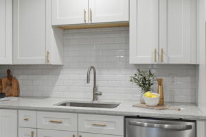 13-Kitchen Sink