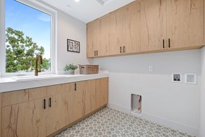 7742 Isis Avenue-35.jpg