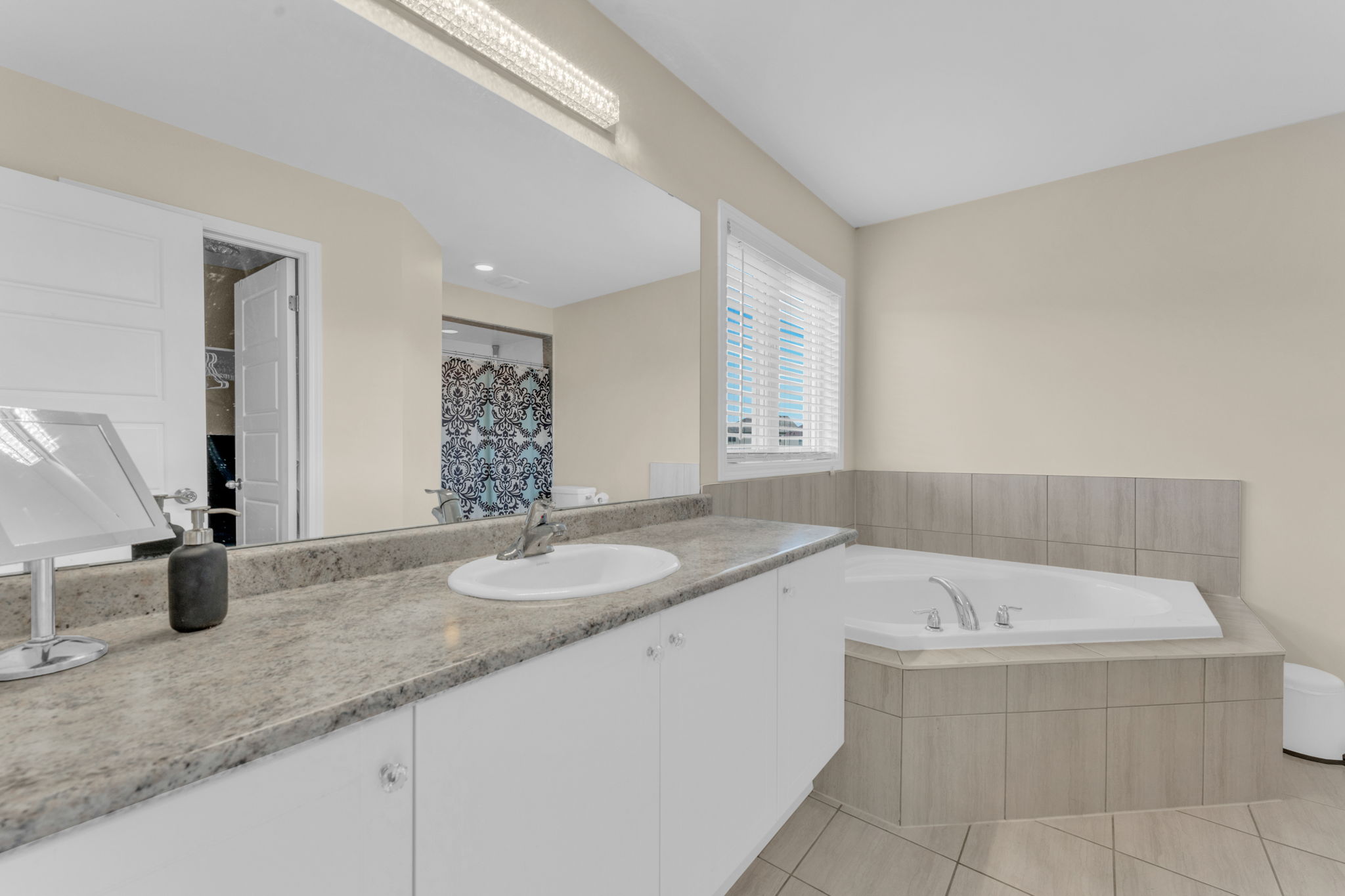 Master Bedroom Ensuite