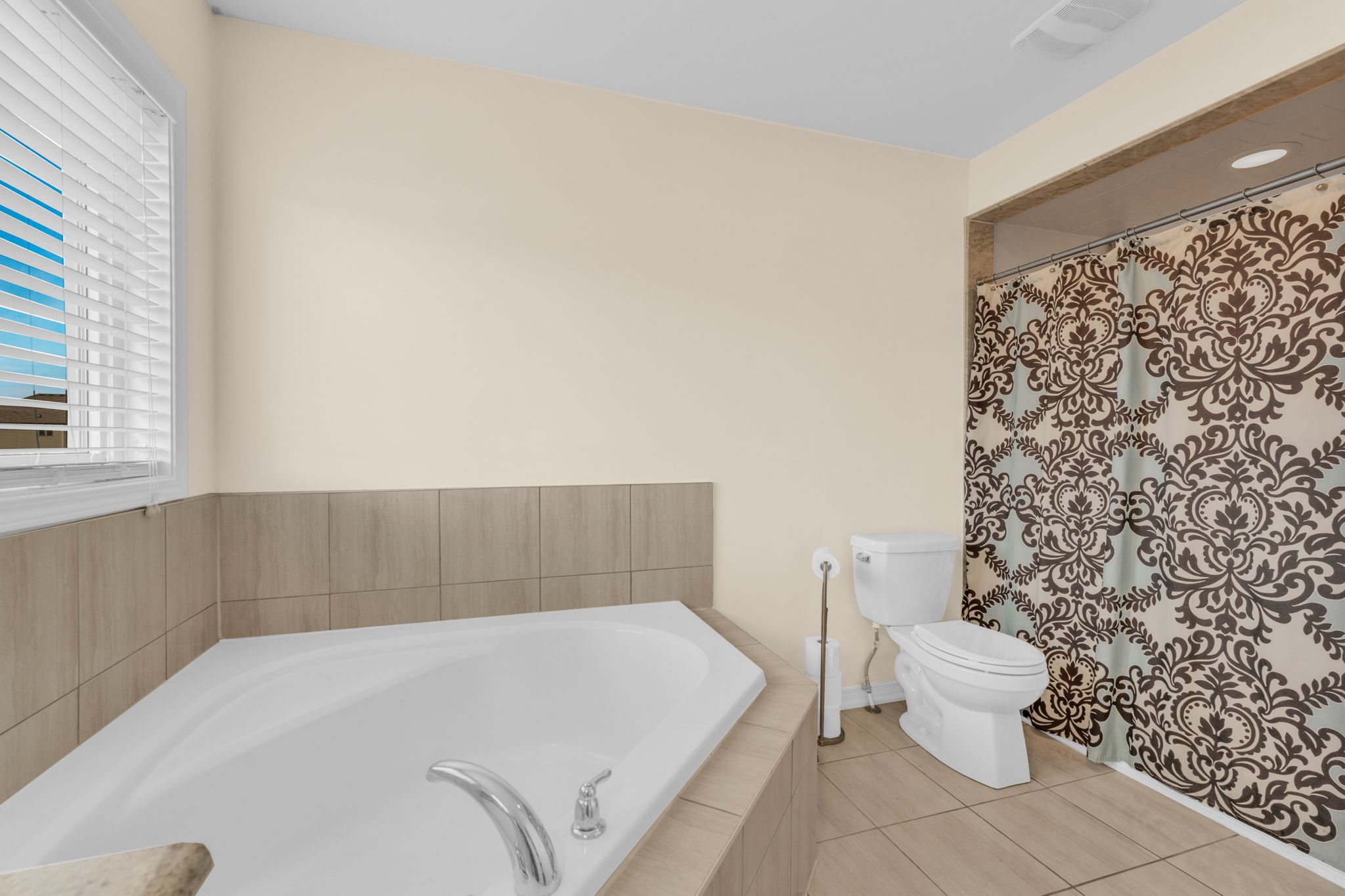 Master Bedroom Ensuite 2