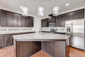 Rutgers Cir-012