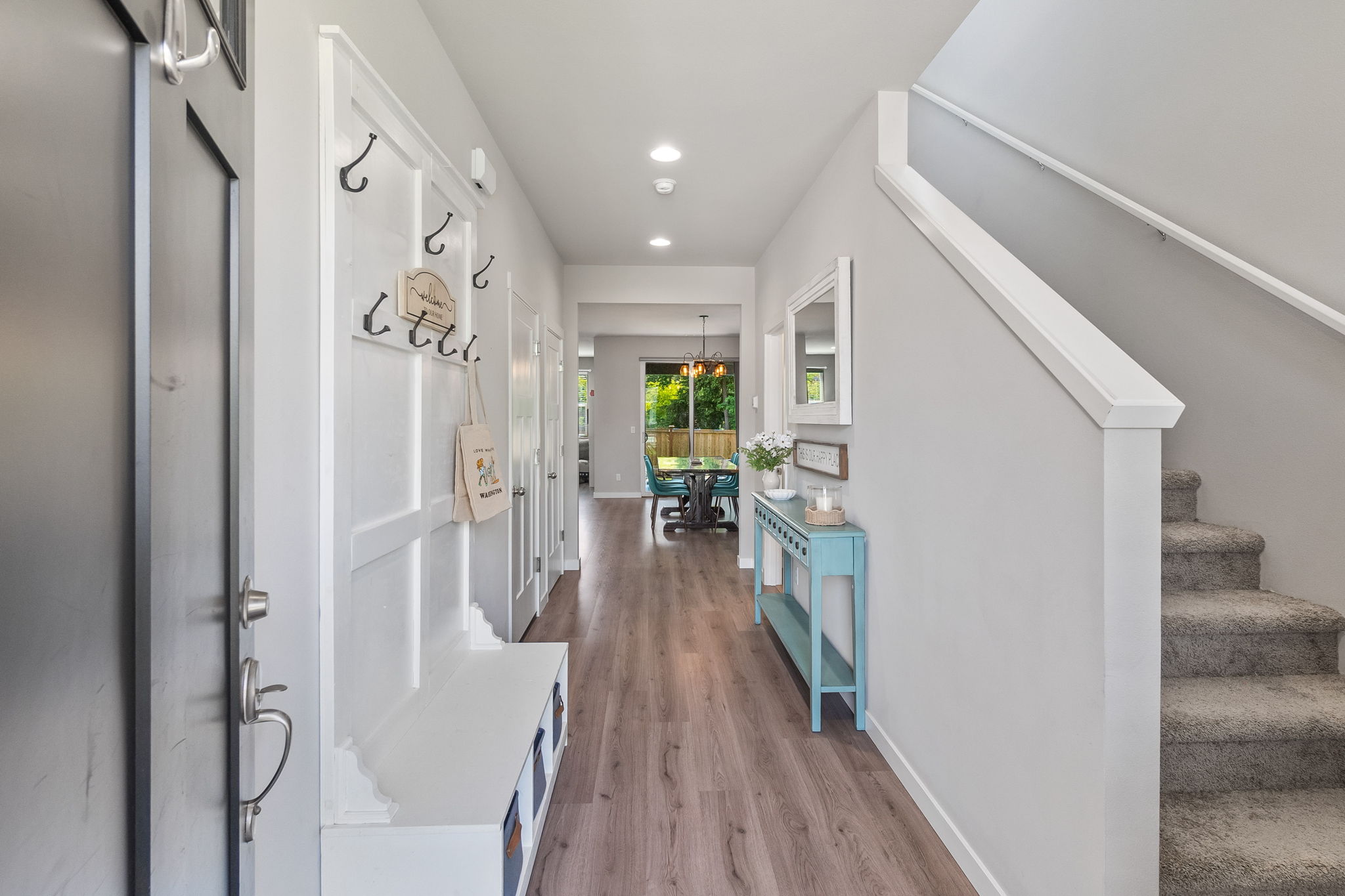 2390 Sq ft of living space