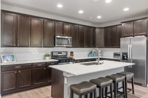 Timeless full-height backsplash