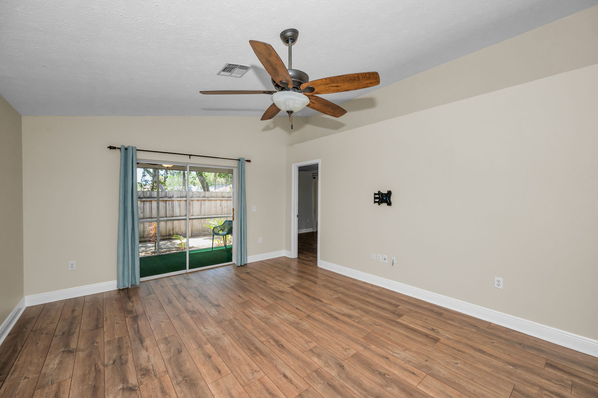 Living Room3