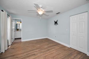 Primary Bedroom1b