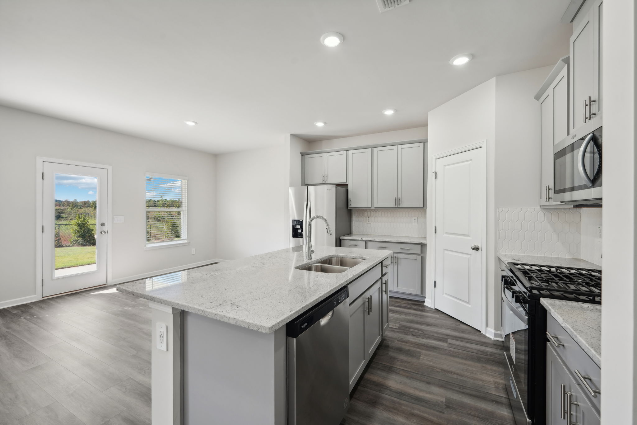 Atlanta - Creekside at Oxford Park - 7746 Plymouth Dr, Fairburn, GA 30213 - 021