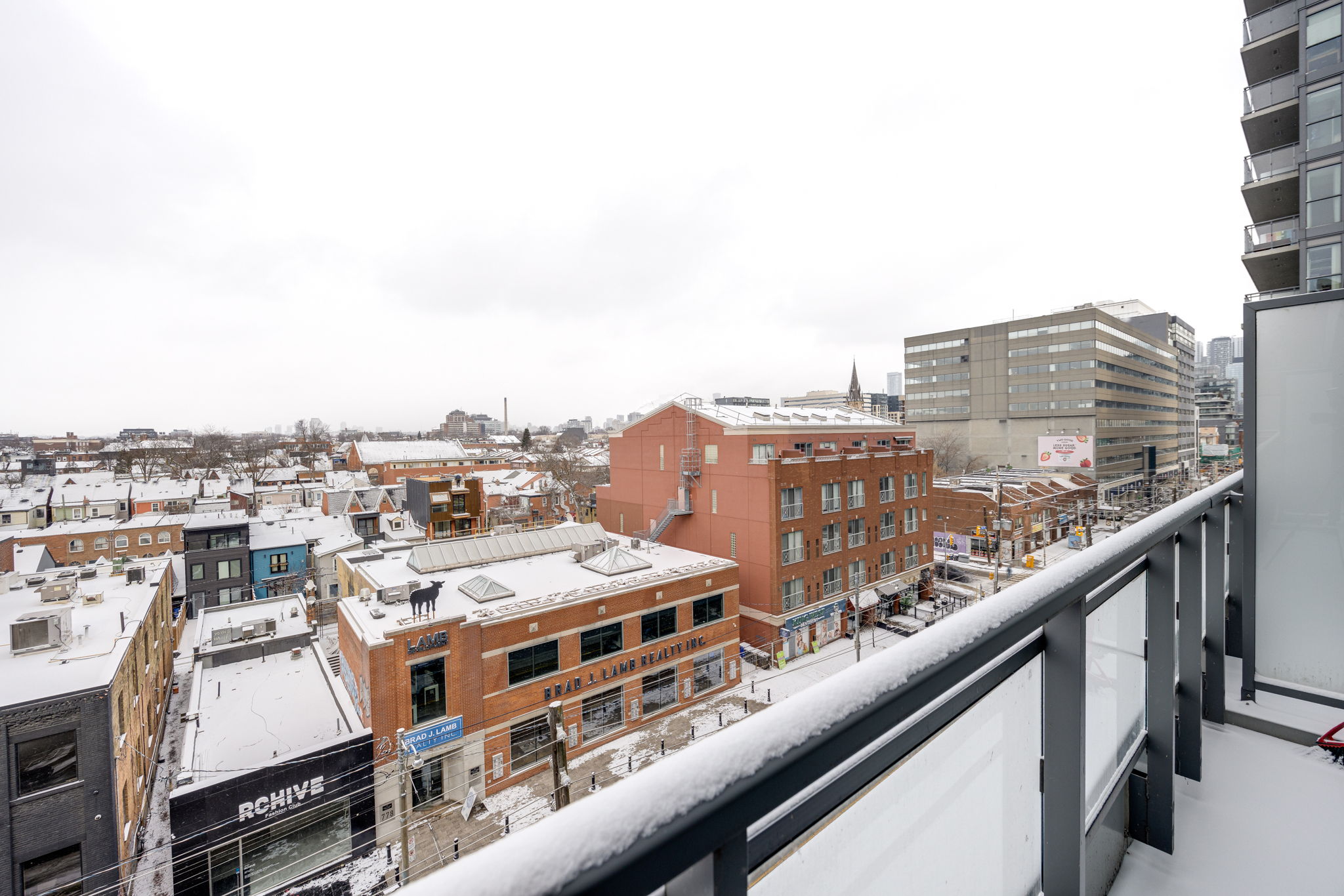 Toronto property showcase — delivered property photograph 27
