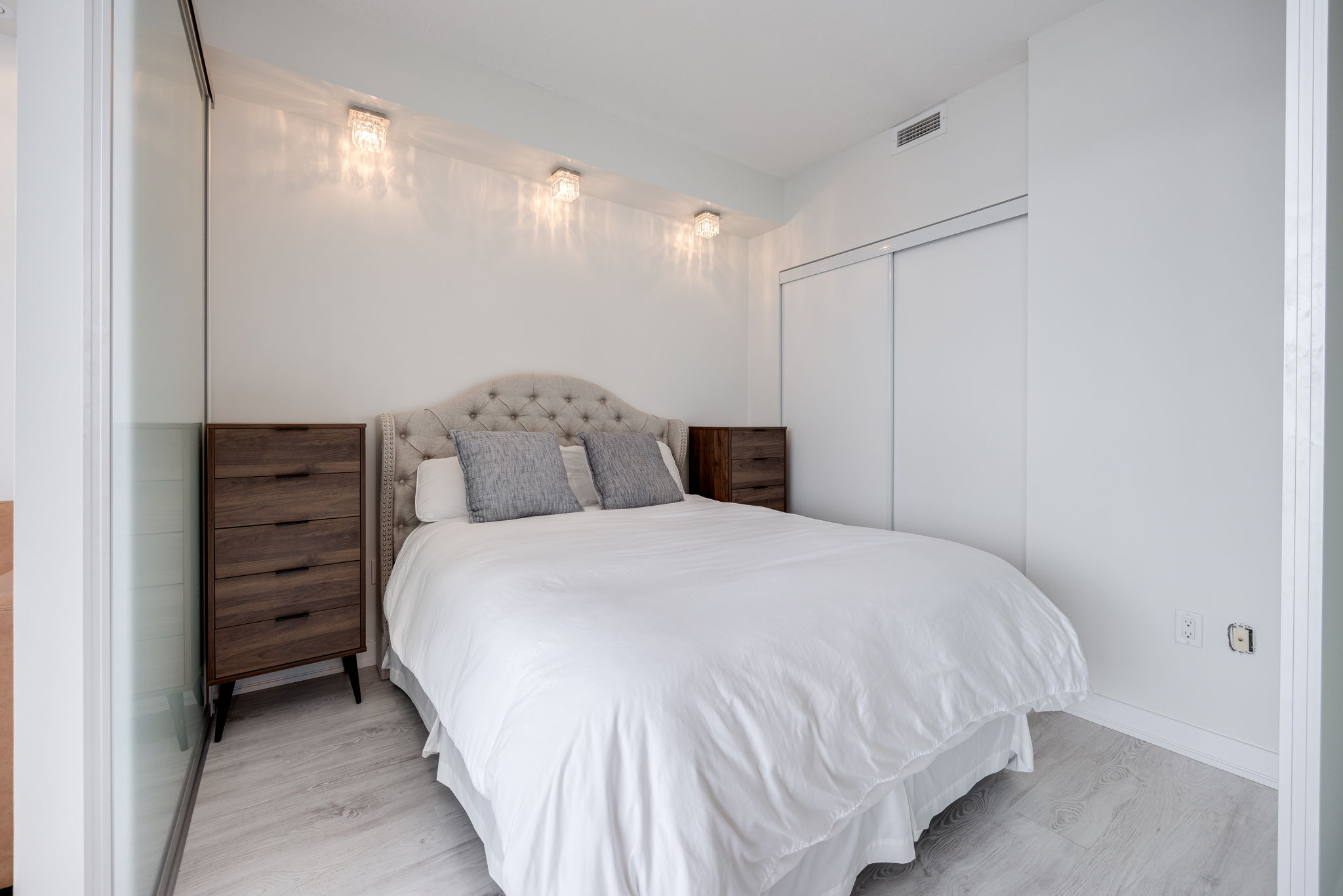 Toronto property showcase — delivered property photograph 22