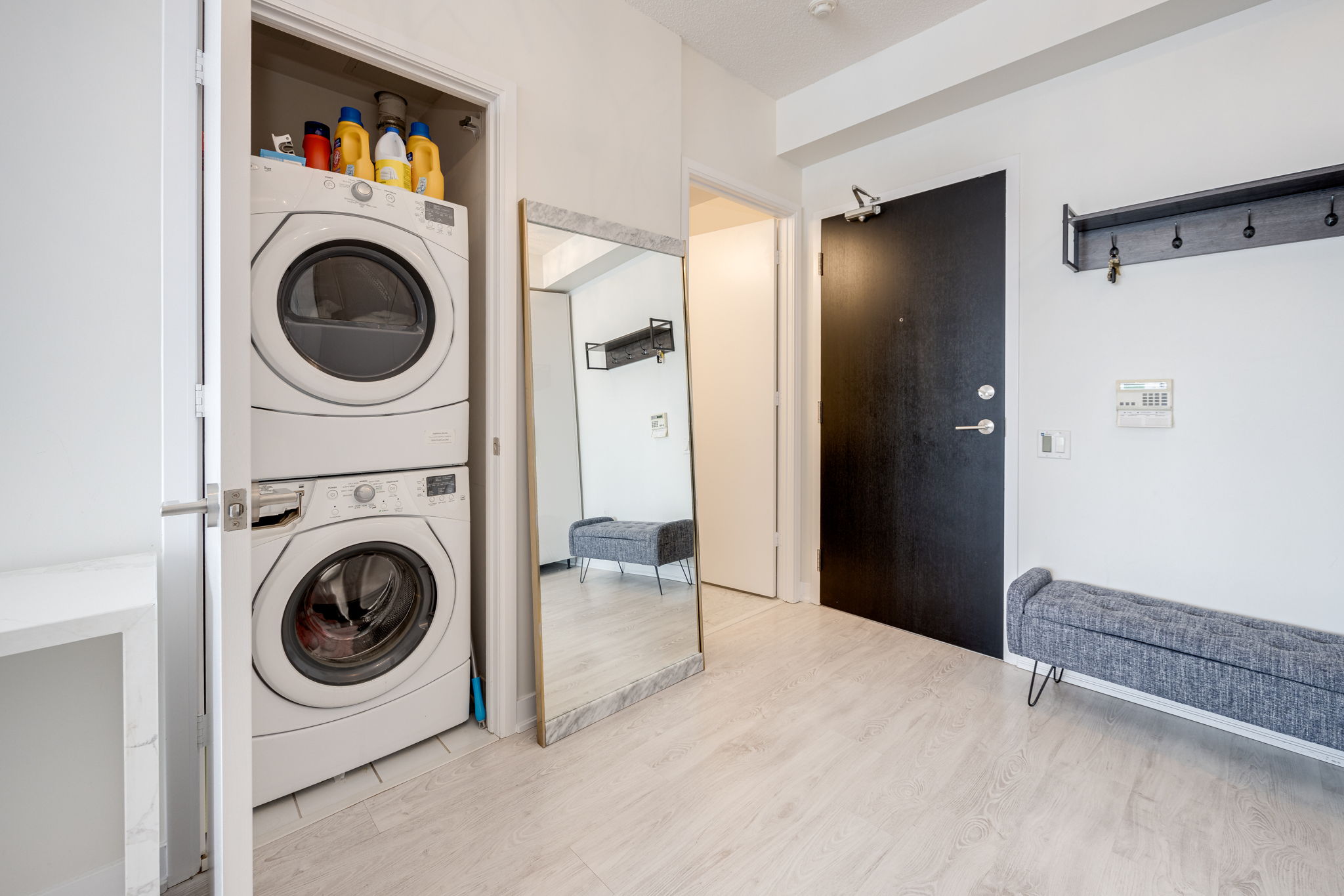 Toronto property showcase — delivered property photograph 24