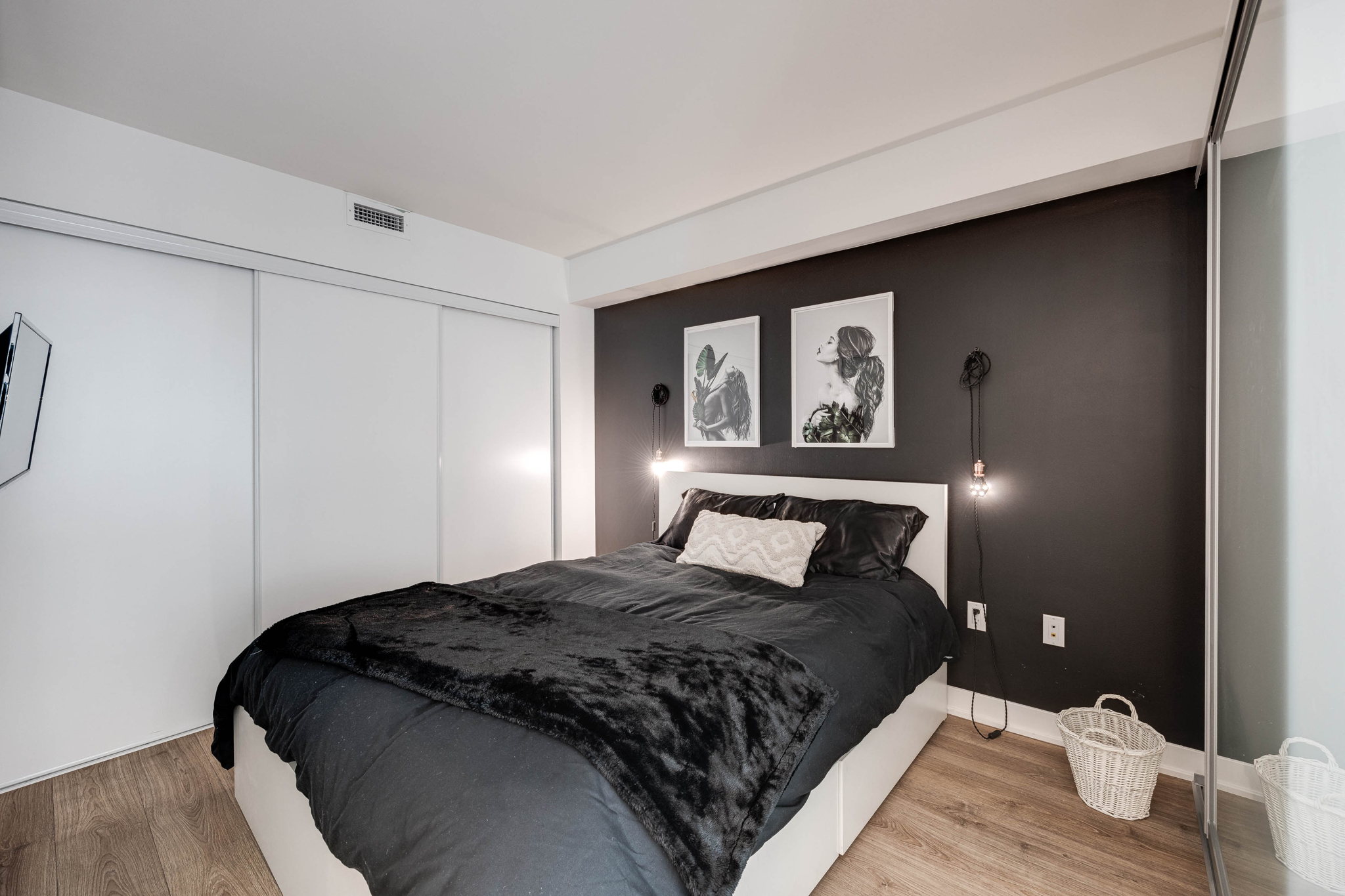 Toronto property showcase — delivered property photograph 22