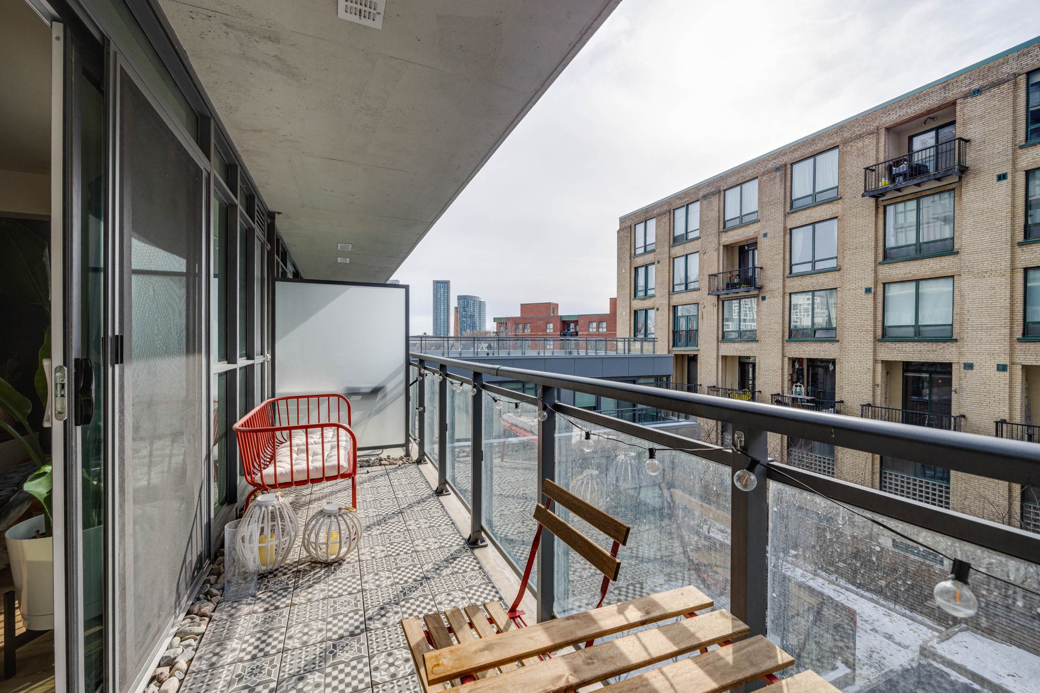 Toronto property showcase — delivered property photograph 30