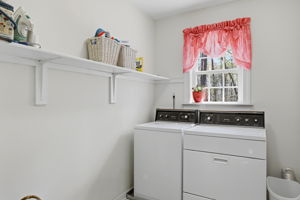 33-Laundry Room