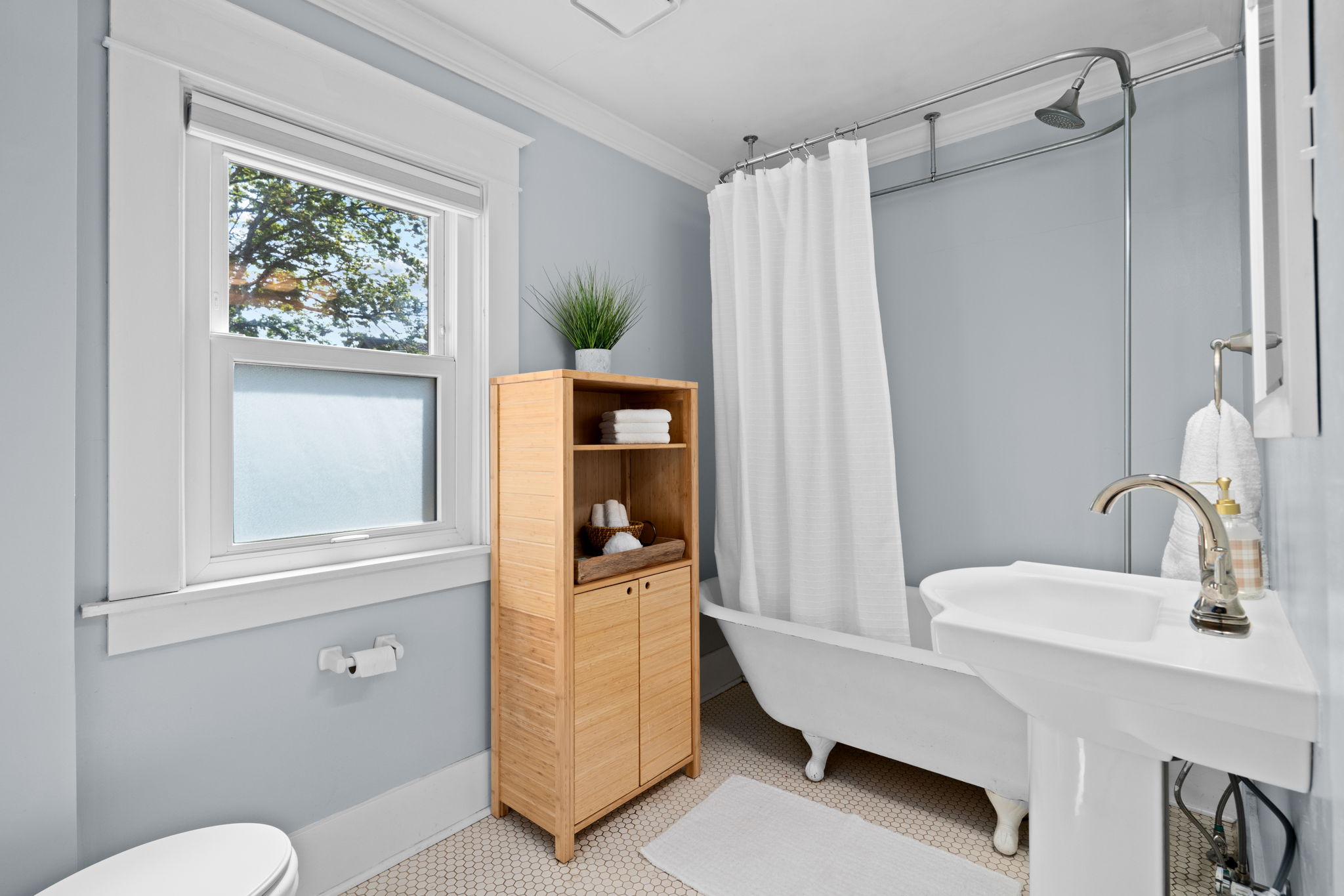  Photo 33
