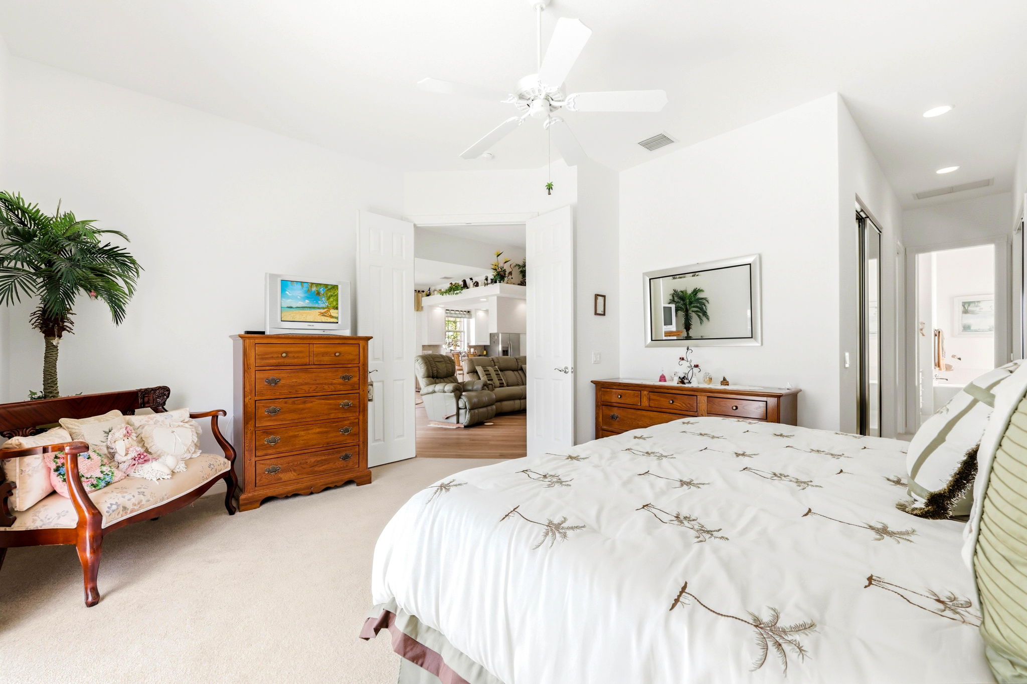  Photo 28