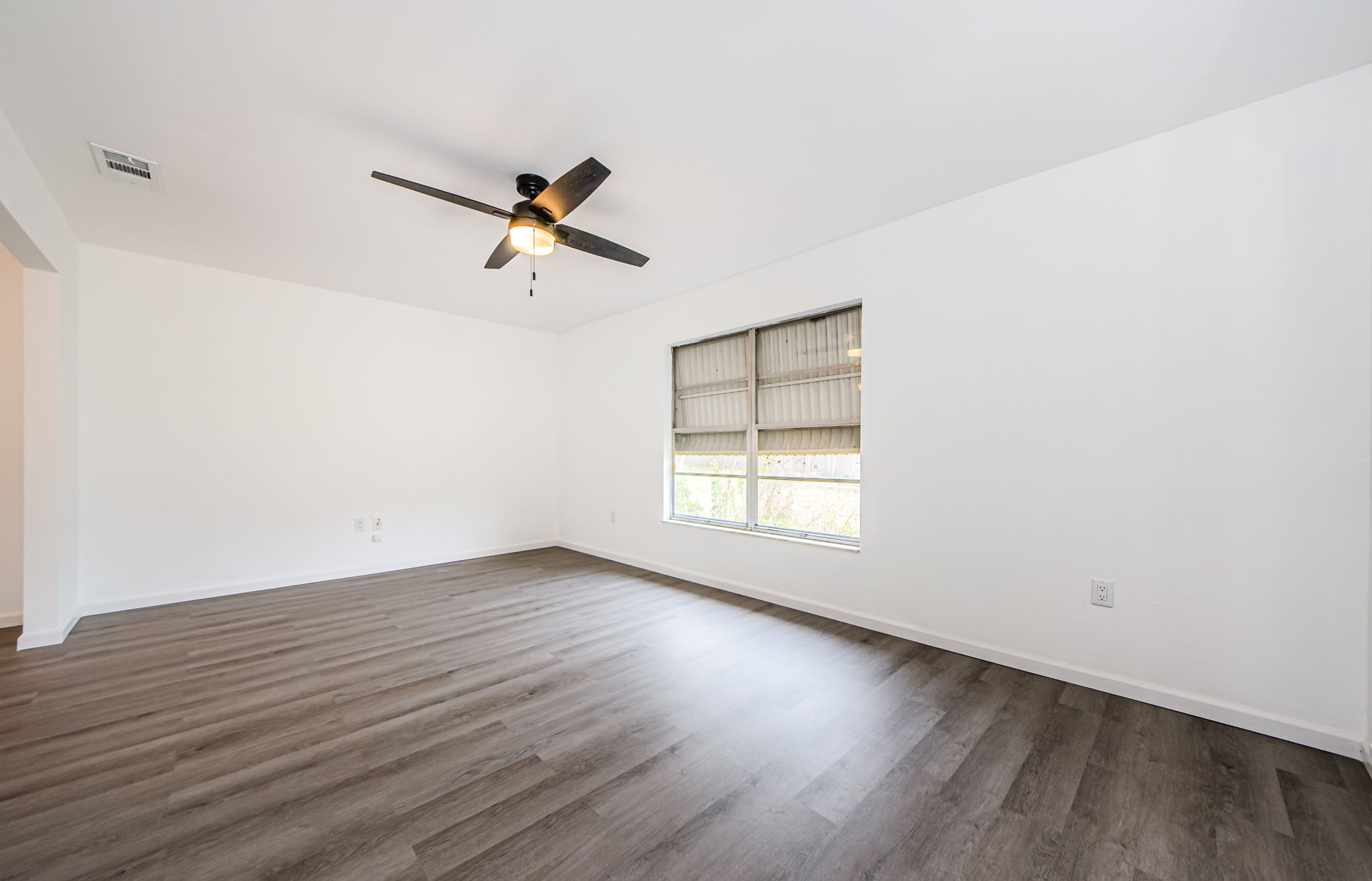 Family Room 4