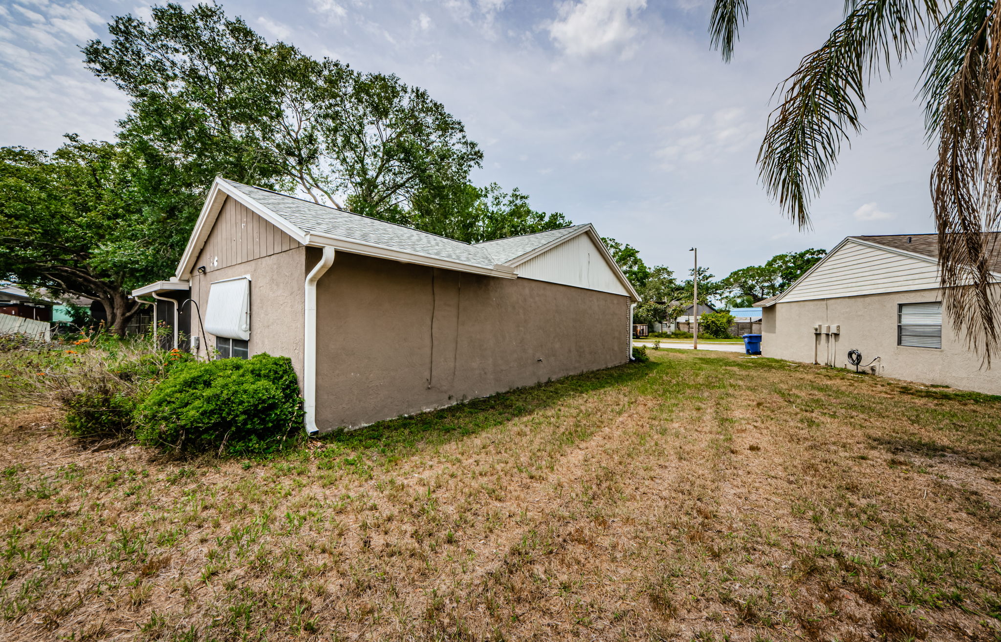 Side Exterior 1