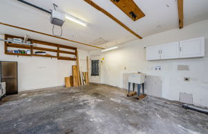 Garage 2