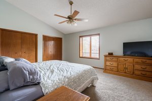 7767 64th St N, St Paul, MN 55115, USA Photo 11