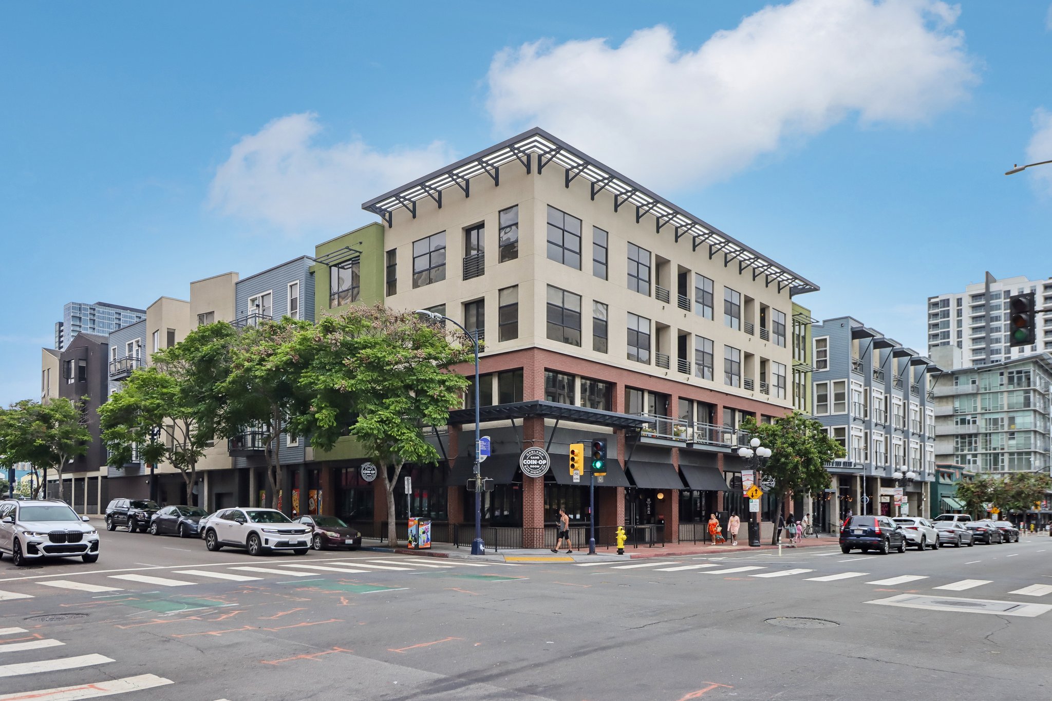 6th Ave 415-S2505-001.jpg