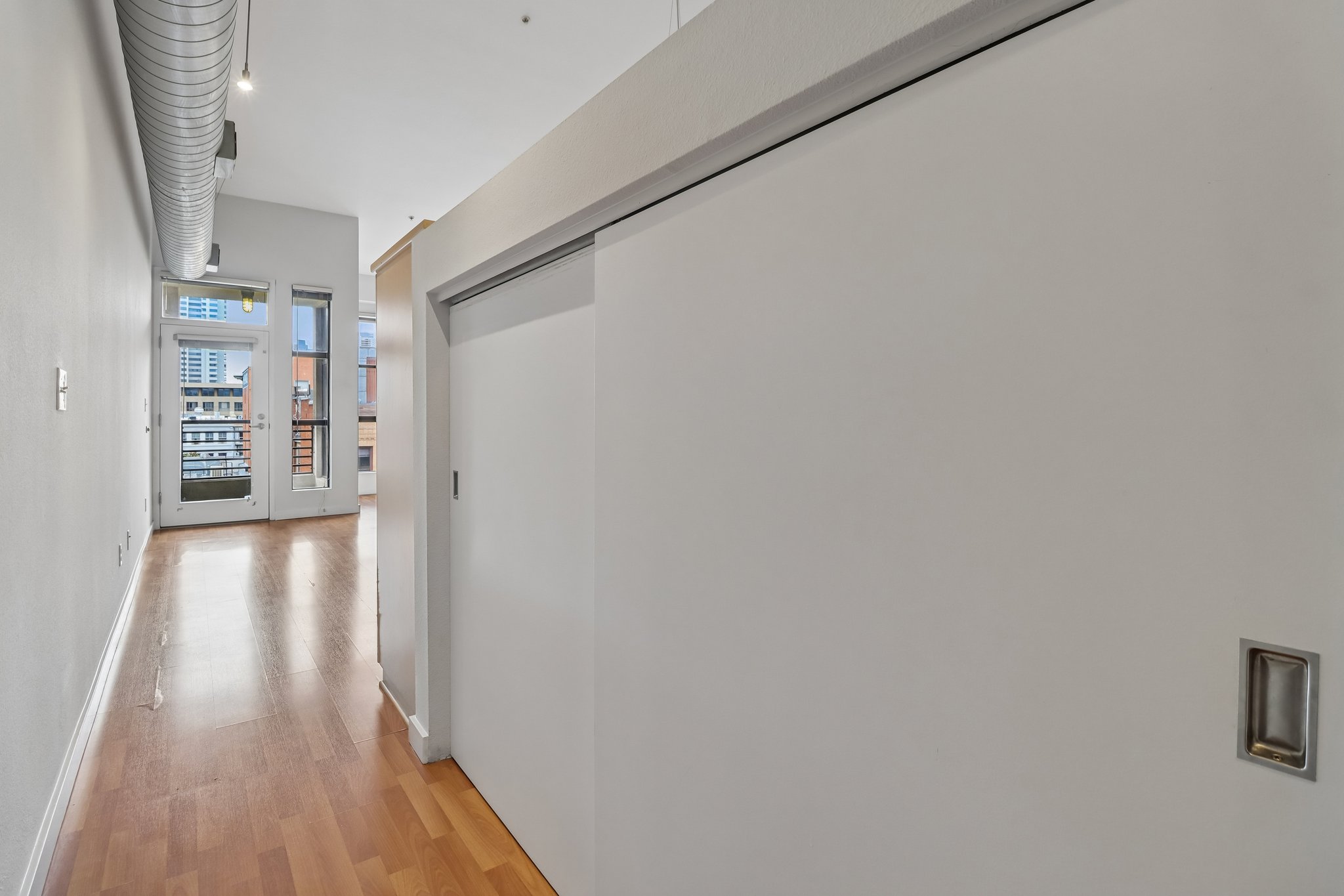6th Ave 415-S2505-008.jpg