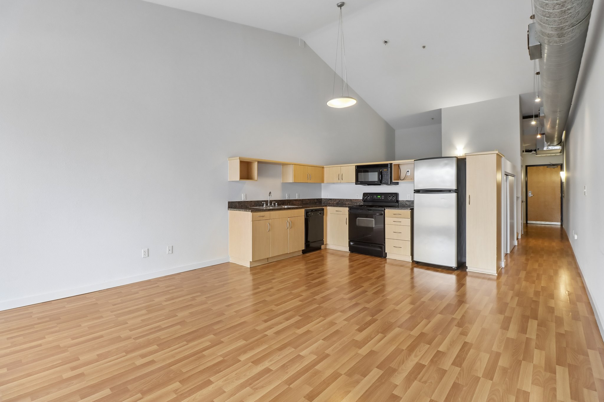 6th Ave 415-S2505-013.jpg