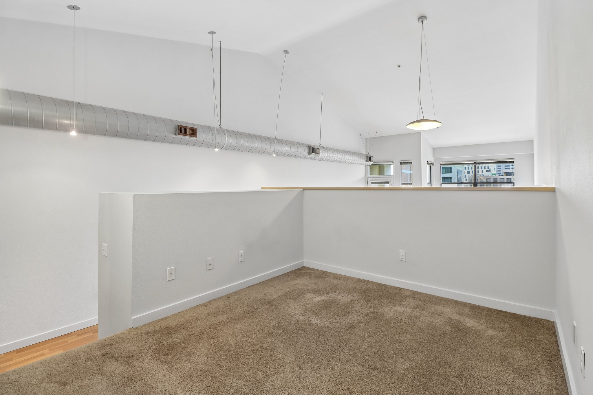 6th Ave 415-S2505-016.jpg