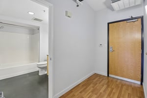 6th Ave 415-S2505-006.jpg