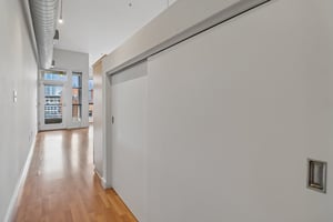 6th Ave 415-S2505-008.jpg