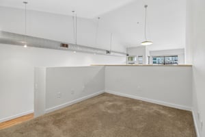 6th Ave 415-S2505-016.jpg